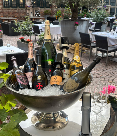 Champagner by the glass