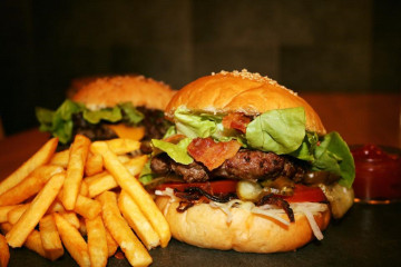 1885 Burger  - © 1885 Die Burger