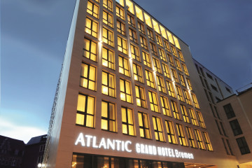 Nachtaufnahme ATLANTIC Grand Hotel Bremen  - © ATLANTIC Grand Hotel