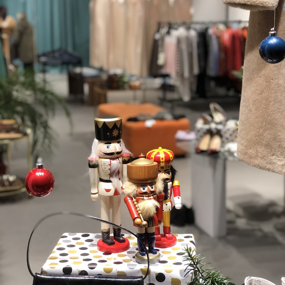 © Hello Good Buy! | Hello Good Buy Store | 